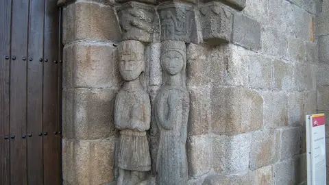 Detalle de la iglesia de Santa María del Azogue Detalle de la iglesia de Santa María del Azogue