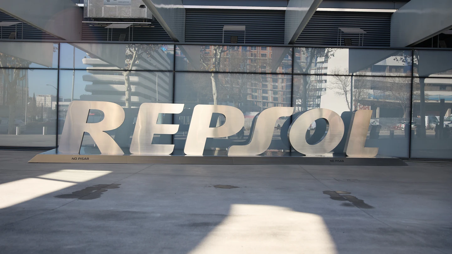 Fachada de la sede de Repsol, a 27 de diciembre de 2023, en Madrid (España) Fachada de la sede de Repsol, a 27 de diciembre de 2023, en Madrid (España)