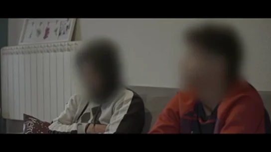 Apatrullando entrevista a dos "jardineros" de marihuana en El Casar de Escalona: "Las personas necesitadas se agarran a cualquier cosa" Apatrullando entrevista a dos "jardineros" de marihuana en El Casar de Escalona: "Las personas necesitadas se agarran a cualquier cosa"