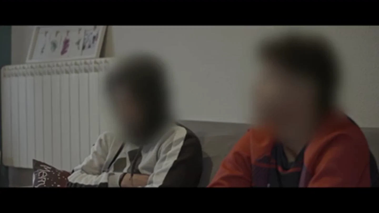 Apatrullando entrevista a dos "jardineros" de marihuana en El Casar de Escalona: "Las personas necesitadas se agarran a cualquier cosa" Apatrullando entrevista a dos "jardineros" de marihuana en El Casar de Escalona: "Las personas necesitadas se agarran a cualquier cosa"