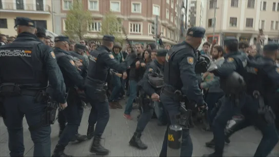 Carga policial en Madrid durante la manifestación en defensa de una vivienda digna Carga policial en Madrid durante la manifestación en defensa de una vivienda digna