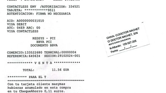 Ticket de compra de los bomberos desplazados al barranco del Poyo el día de la DANA. Ticket de compra de los bomberos desplazados al barranco del Poyo el día de la DANA.