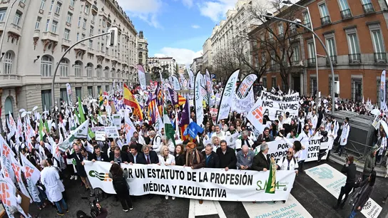 Vista de la manifestación convocada por la Confederación Española de Sindicatos Médicos (CESM), Vista de la manifestación convocada por la Confederación Española de Sindicatos Médicos (CESM),