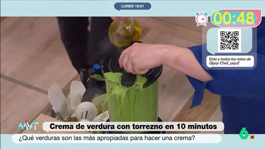 La batidora 'explota' y 'tiñe' el plató de Más Vale Tarde de verde: "Nunca me había pasado esto en directo" El cocinero ha sorprendido a Cristina Pardo añadiendo aguacate y aceite mientras la batidora estaba en funcionamiento. Aunque el cocinero ha dicho que el electrodoméstico no iba a explotar, su previsión no se ha cumplido.