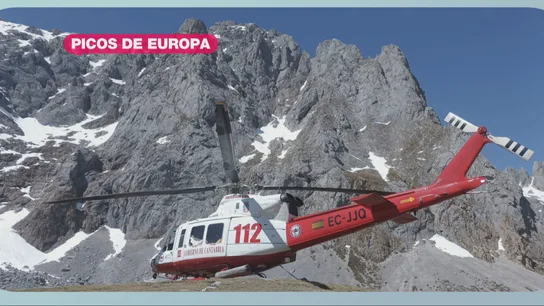 Mueren dos escaladores al caer del Espolón de los Franceses, en los Picos de Europa Mueren dos escaladores al caer del Espolón de los Franceses, en los Picos de Europa