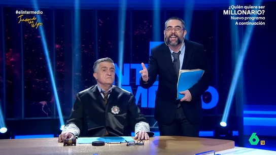 Es el cumpleaños de Carlos Mazón y Dani Mateo le dedica una canción El 'juzgado de Wyo' analiza la petición del Gobierno de Carlos Mazón a la jueza de Catarroja de personarse en la causa de la DANA para tener acceso a las dirigencias y el procedimiento completo.