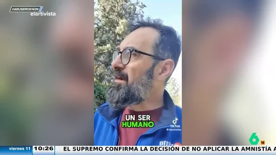 La divertida parodia de un cómico sobre los adolescentes de hoy: "El sonido de una llamada es como el de una alarma antiaérea" La divertida parodia de un cómico sobre los adolescentes de hoy: "El sonido de una llamada es como el de una alarma antiaérea"