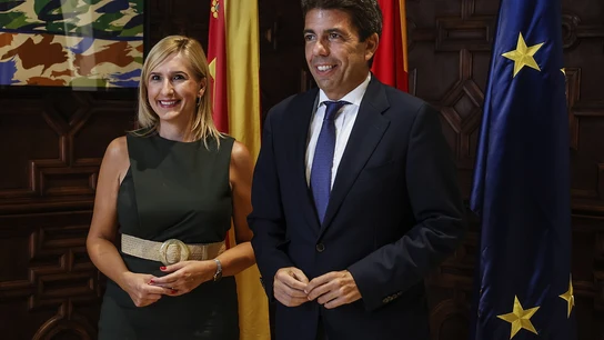 Salomé Pradas y Carlos Mazón, en una imagen de archivo. Salomé Pradas y Carlos Mazón, en una imagen de archivo.