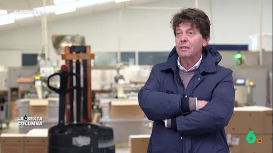 El proveedor de huevos de Casa Lucio avisa sobre los aranceles de Trump laSexta Columna entrevista a César Redondo, gerente de la granja que proporciona los huevos a Casa Lucio, que en este vídeo advierte sobre la entrada de compradores americanos, la epidemia de gripe aviar y los aranceles.