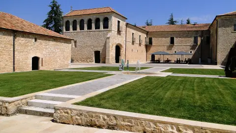 Monasterio de Santa María de Valbuena Monasterio de Santa María de Valbuena