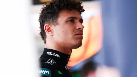 F1 - BAHRAIN GRAND PRIX 2025 NORRIS Lando (gbr), McLaren F1 Team MCL39, portrait during the Formula 1 Gulf Bahrain Grand Prix 2025, 4th round of the 2025 FIA Formula One World Championship from April 11 to 13, 2025 on the Bahrain International Circuit, in Sakhir, Bahrain - Photo Eric Alonso / DPPI AFP7 11/04/2025 ONLY FOR USE IN SPAIN