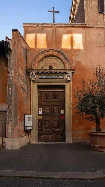 Basílica de Santa Práxedes, en Roma Basílica de Santa Práxedes, en Roma