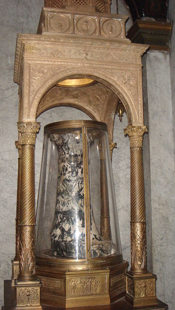 Reliquia en la Basílica de Santa Práxedes, en Roma