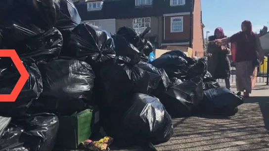 Una calle de Birmingham llena de basura Una calle de Birmingham llena de basura