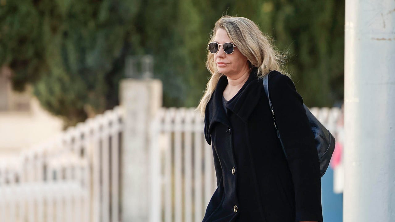 La UCO concluye que la asesora de Begoña Gómez colaboró en la gestión de su cátedra con su correo personal
