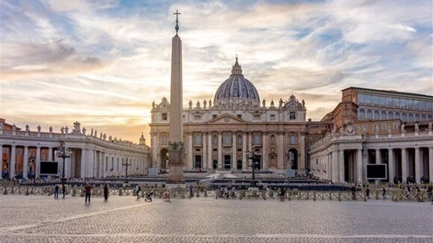 Iberia refuerza su operativa con Roma este fin de semana con motivo del funeral del Papa