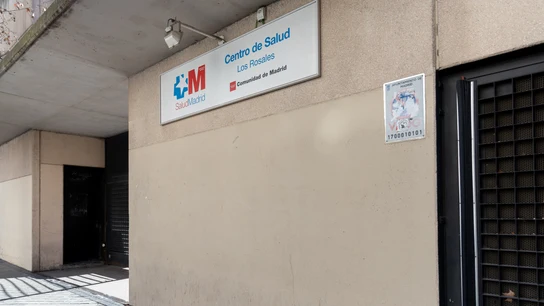 Fachada del Centro de Salud Los Rosales Fachada del Centro de Salud Los Rosales