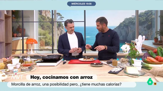 Pablo Ojeda desvela los beneficios nutricionales de la morcilla: "No tiene tantas calorías como la gente cree" El nutricionista llega a Más Vale Tarde con buenas noticias para Iñaki López ya que no duda en compartir las bondades de este alimento.