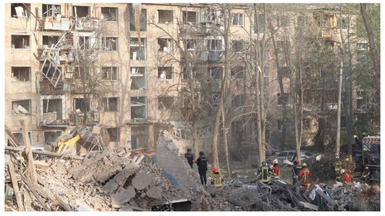 Al menos ocho muertos y 80 heridos en el mayor ataque de Rusia contra Kyiv en meses Al menos ocho muertos y 80 heridos en el mayor ataque de Rusia contra Kyiv en meses