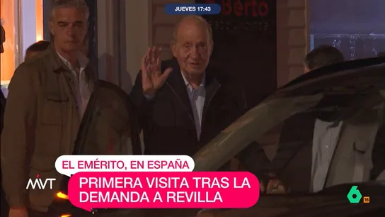 El rey Juan Carlos visita España por primera vez tras su demanda a Miguel Ángel Revilla El rey Juan Carlos visita España por primera vez este año y después de su polémica demanda a Miguel Ángel Revilla, que le reclama que "en vez de ir a las regatas, tenga el detalle de acudir (al acto de conciliación) a dar la cara".