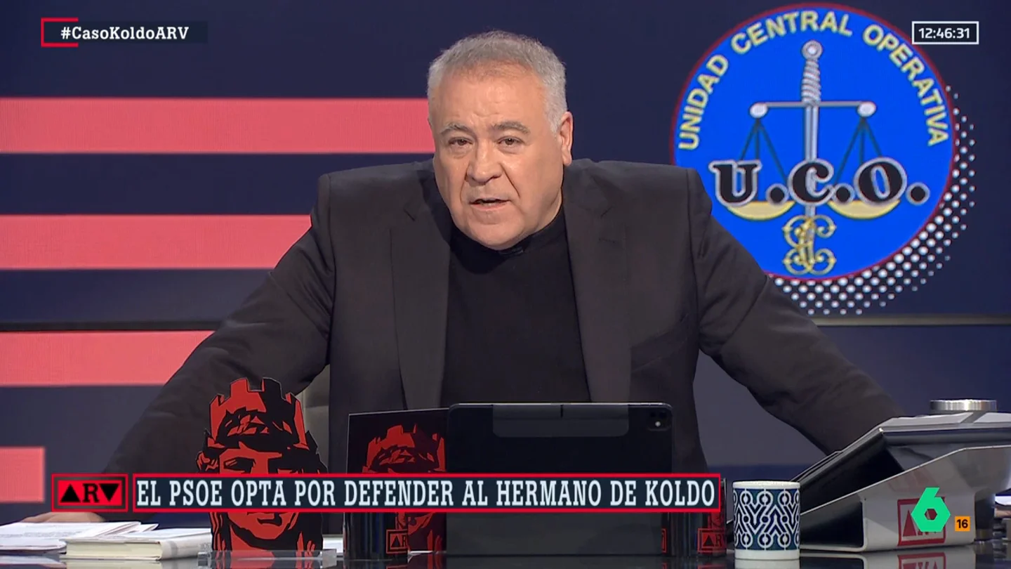 Ferreras, tras escuchar cómo el PSOE da las "gracias" a Joseba García después de no declarar: "¿Le tienen miedo?" Ferreras, tras escuchar cómo el PSOE da las "gracias" a Joseba García después de no declarar: "¿Le tienen miedo?"