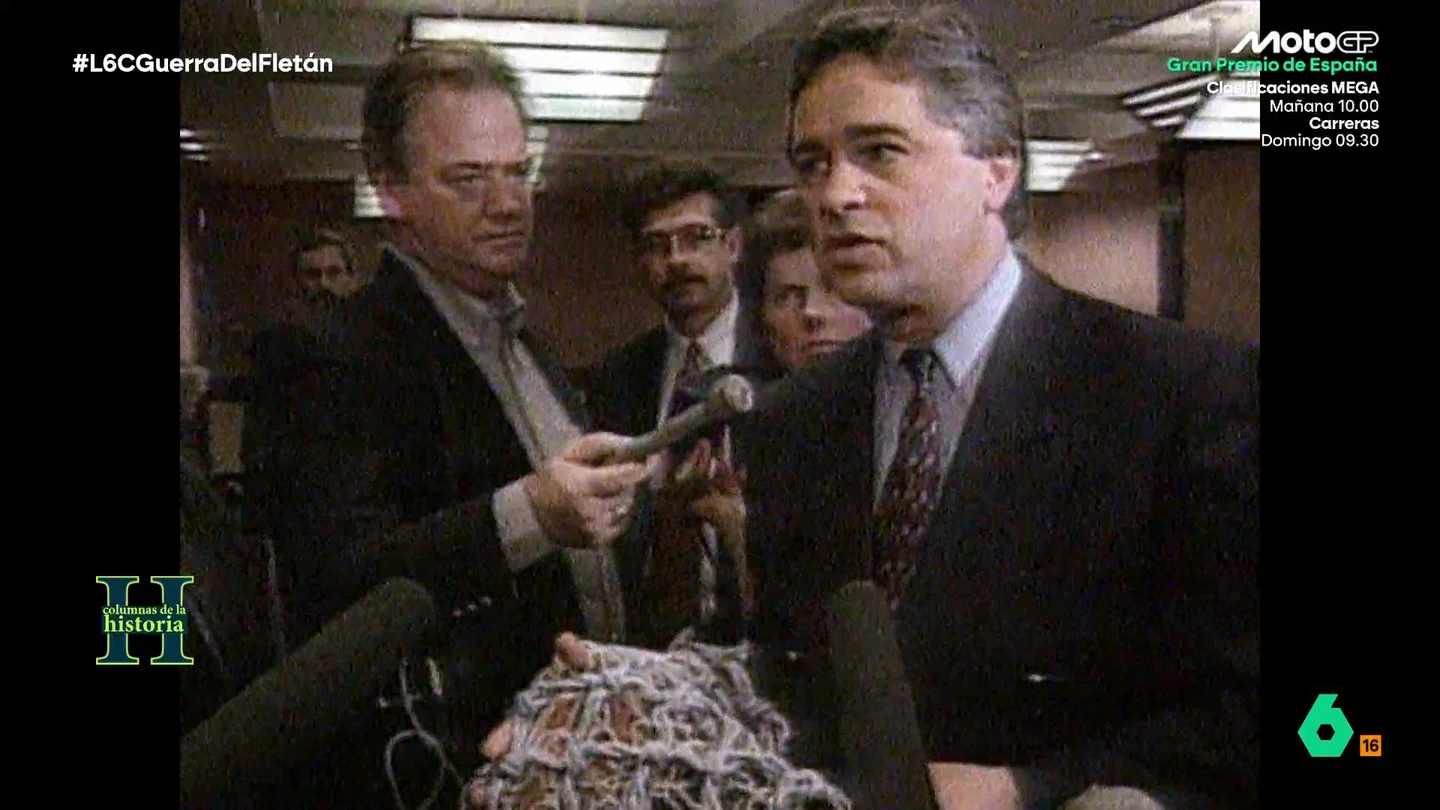 Las mentiras de Brian Tobin, el ministro de Pesca canadiense que provocó la 'guerra del fletán' para tapar la crisis del bacalao El armador y el jefe de máquinas del 'Estai' analizan la figura de Brian Tobin, el ministro de Pesca canadiense que inició una "campaña de marketing sin fundamento" para desprestigiar al pesquero e iniciar una guerra con España.