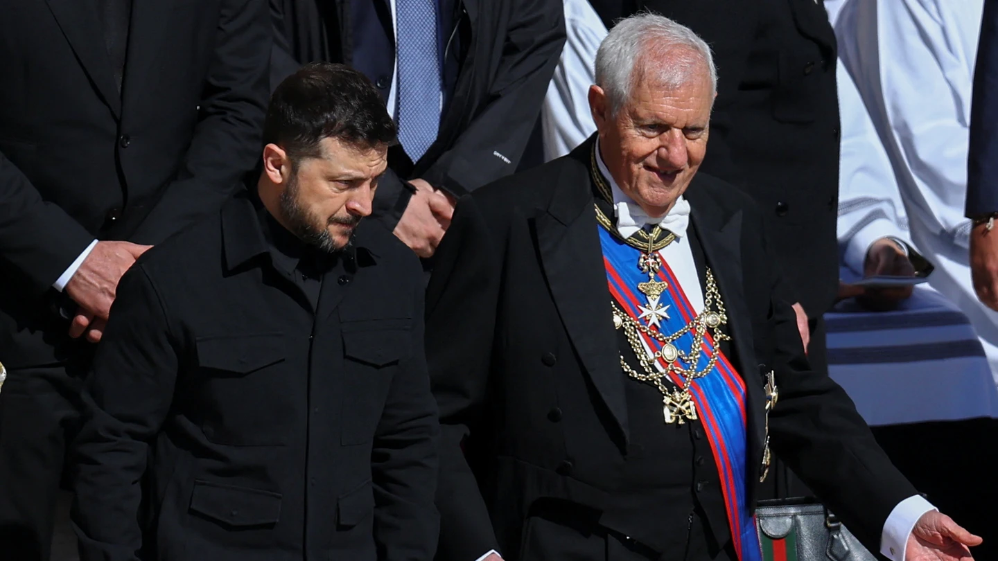 El presidente ucraniano, Volodímir Zelenski, llega al funeral del papa Francisco El presidente ucraniano, Volodímir Zelenski, llega al funeral del papa Francisco
