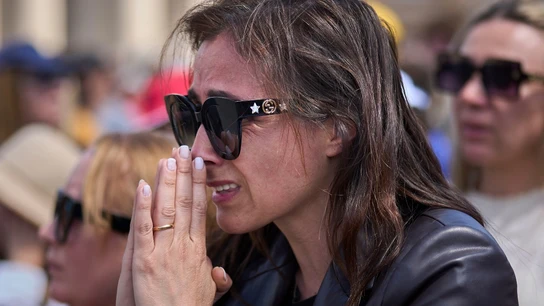 Entre lágrimas para despedir a Francisco Entre lágrimas para despedir a Francisco