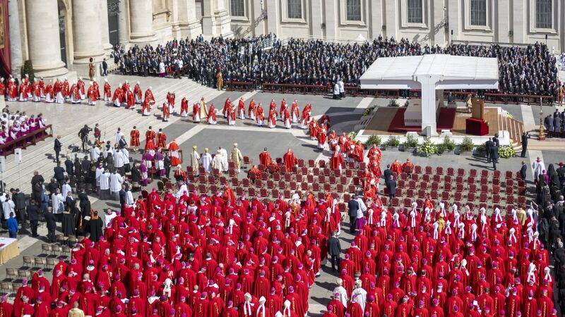 Varios cardenales abogan por continuar con el legado del papa Francisco: "Hagamos fuerza para eso"