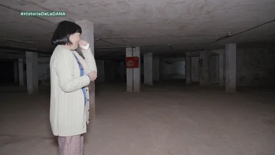 El dolor de Toñi, que perdió a su marido y a su hija en la DANA: "Yo mido 1,65 y mira hasta dónde llegó el agua; murieron abrazados" El dolor de Toñi, que perdió a su marido y a su hija en la DANA: "Yo mido 1,65 y mira hasta dónde llegó el agua; murieron abrazados"