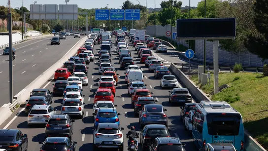 otografía del tráfico en la M-30 este lunes, durante el apagón en Madrid. otografía del tráfico en la M-30 este lunes, durante el apagón en Madrid.