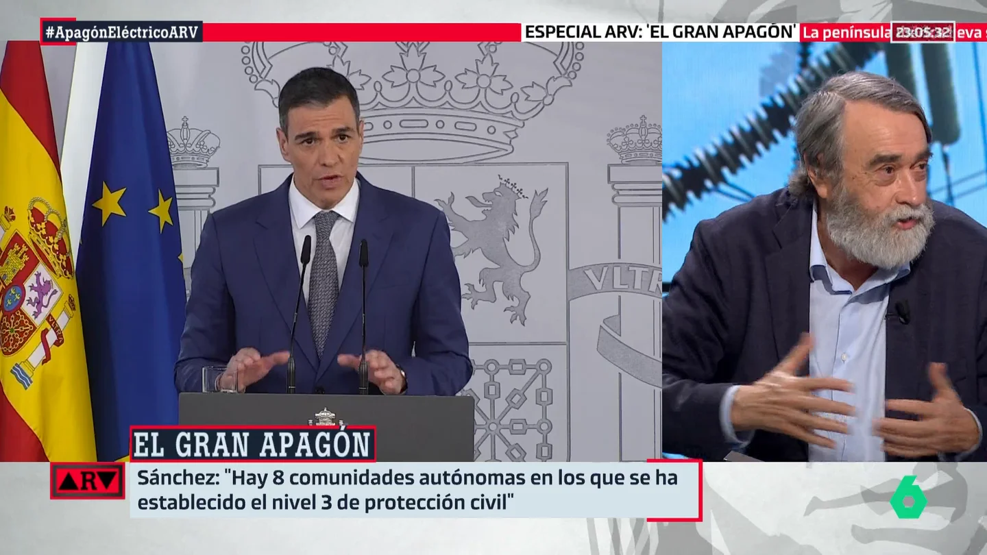 García Cuartango, sobre Pedro Sánchez y el apagón: "Ha gestionado mal la información, esto va a abrir una batalla política" García Cuartango, sobre Pedro Sánchez y el apagón: "Ha gestionado mal la información, esto va a abrir una batalla política"