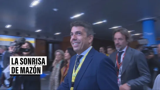 Mazón reaparece tras ausentarse: se va antes, esquiva a la prensa y evita la foto de familia Mazón reaparece tras ausentarse: se va antes, esquiva a la prensa y evita la foto de familia