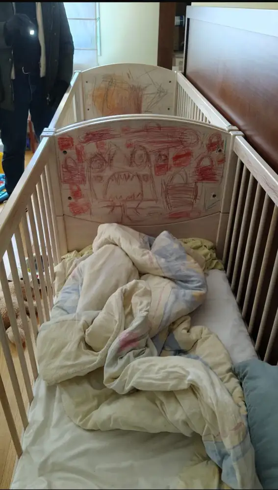 Así vivían los niños encerrados en la 'casa de los horrores' de Oviedo Así vivían los niños encerrados en la 'casa de los horrores' de Oviedo