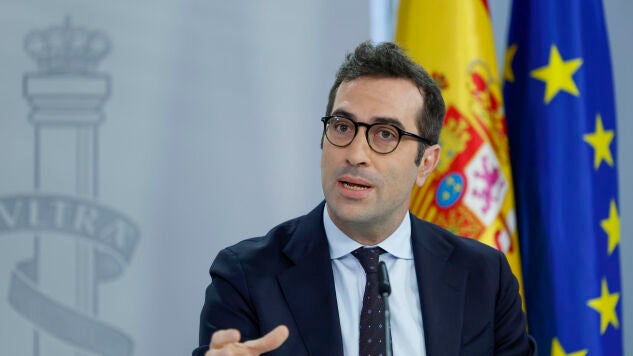 El titular de Econom&iacute;a, Carlos Cuerpo, en rueda de prensa tras el Consejo de Ministros