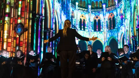 Luminiscence, espectáculo inmersivo Luminiscence, espectáculo inmersivo