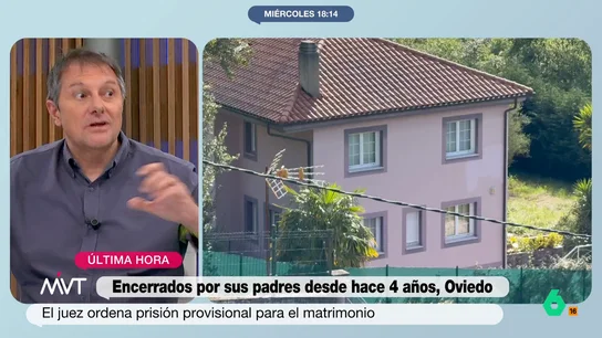 Leo Álvarez, sobre los niños de la casa de Oviedo: "Se quedaron ensimismados con un caracol, como si no lo hubieran visto nunca" Una vecina dio la voz de alarma al escuchar a los niños. Decidió llamar al ayuntamiento de la localidad ya que sospechaba que no iban al colegio. Los agentes, al entrar a la casa, encontraron a los tres pequeños en condiciones de abandono.
