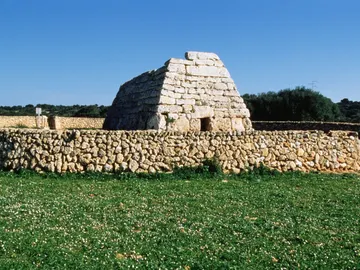 Naveta des Tudons, Menorca Naveta des Tudons, Menorca