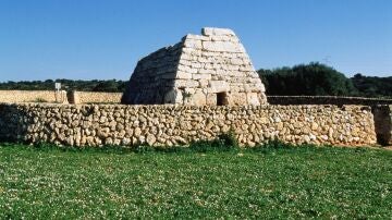 Naveta des Tudons, Menorca