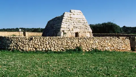 Naveta des Tudons, Menorca Naveta des Tudons, Menorca