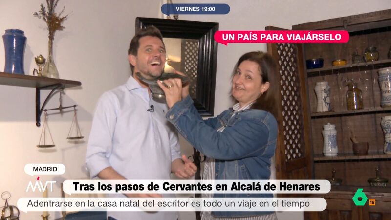 Luis Calero sigue los pasos de Cervantes en Alcalá de Henares: de su casa natal al Corral de Comedias