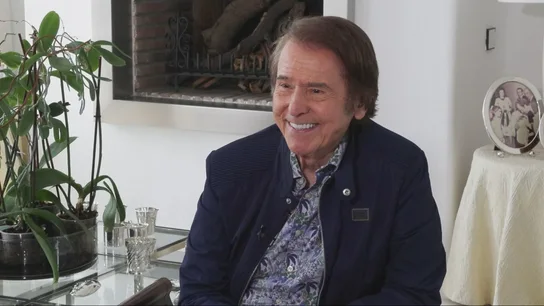 Raphael, tras superar un linfoma cerebral: "Si te digo que no me asusté, mentiría" Raphael, tras superar un linfoma cerebral: "Si te digo que no me asusté, mentiría"