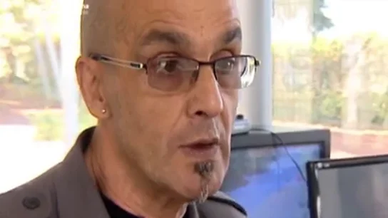 El terror del portero de la reina de la cocaína al descubrirla: "Entraban coches sospechosos, venía a trabajar acojonado" El terror del portero de la reina de la cocaína al descubrirla: "Entraban coches sospechosos, venía a trabajar acojonado"