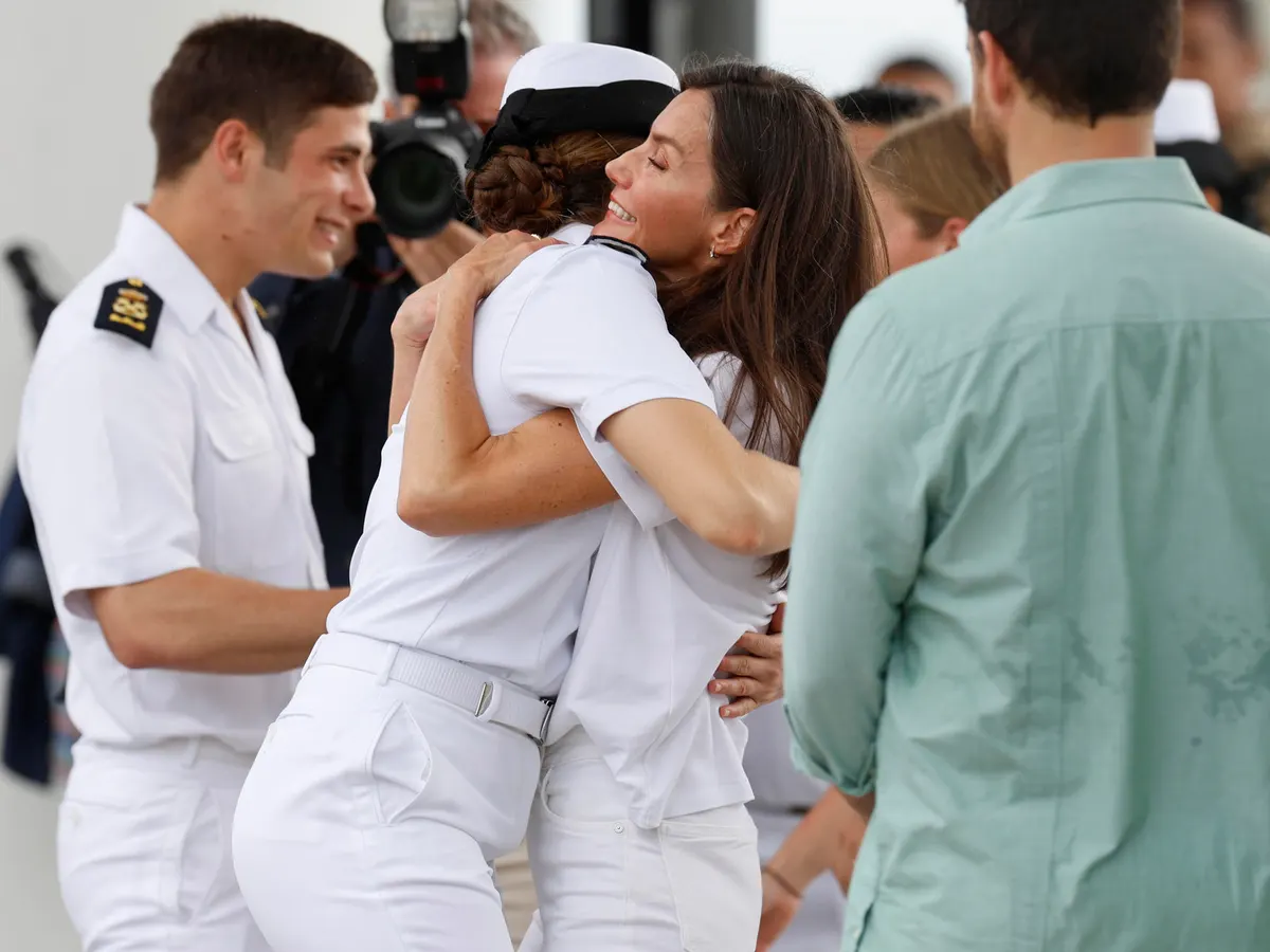 El emotivo reencuentro entre la reina Letizia y la princesa Leonor en su visita a Panamá