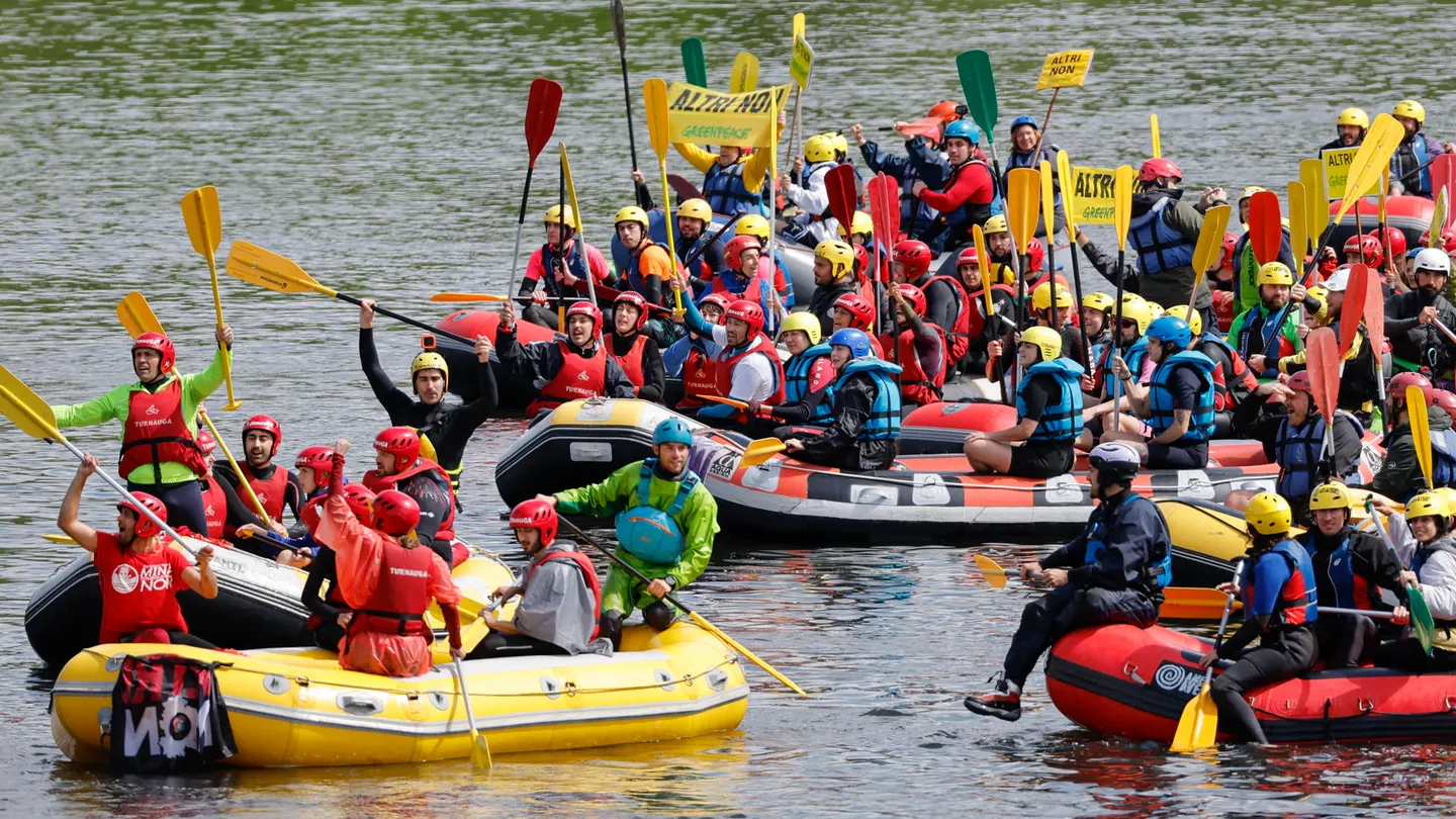 Protesta en el río Ulla Protesta en el río Ulla