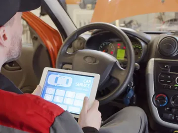 Revisión del estado del vehículo mediante el OBD (On Board Diagnostics) Revisión del estado del vehículo mediante el OBD (On Board Diagnostics)