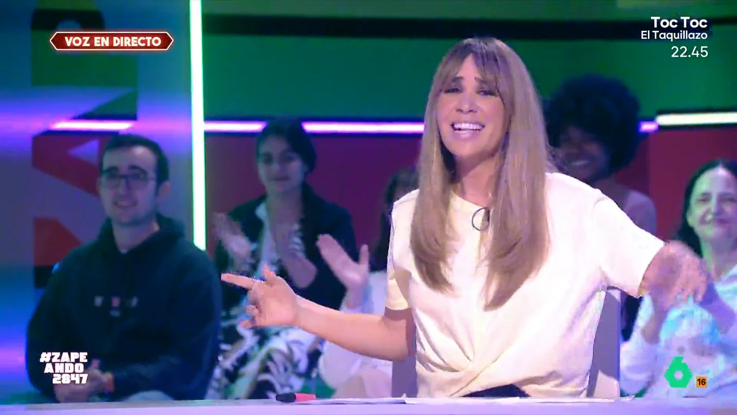 María Gómez hace su propia versión de 'Torero': "Yo quiero un bombero para que apague mi fuego..." Una asociación animalista ha pedido al cantante Chayanne modificar su canción 'Torero' para evitar exaltar la tauromaquia. No te pierdas la versión de la zapeadora en el vídeo principal.