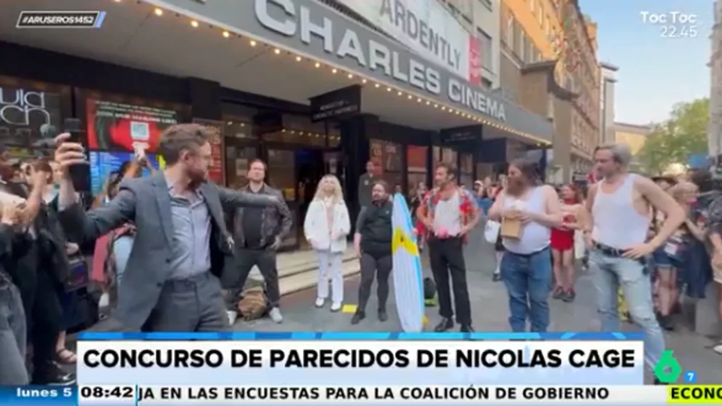 Alfonso Arús, al concurso de parecidos de Nicolas Cage: "Se parecen lo mismo que un huevo a una castaña" Alfonso Arús, al concurso de parecidos de Nicolas Cage: "Se parecen lo mismo que un huevo a una castaña"