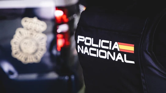 Imagen de archivo de un agente de la Policía Nacional Imagen de archivo de un agente de la Policía Nacional