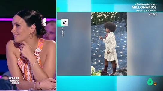 Cristina Pedroche, 'indignada' con algunos looks de la Gala Met: "Me copian todo el rato, está Josie indignado" Varias celebrities decidieron esconder sus looks para mostrarlos justo al llegar a la alfombra roja del evento. Dani Mateo no ha podido evitar comentar que esto es algo que Cristina ha hecho en numerosas campanadas.